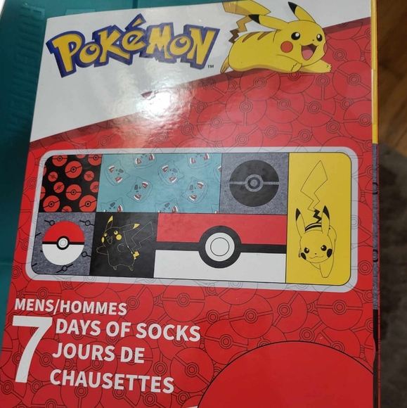BNIB POKEMON 7 DAYS OF SOCKS - Picture 2 of 2